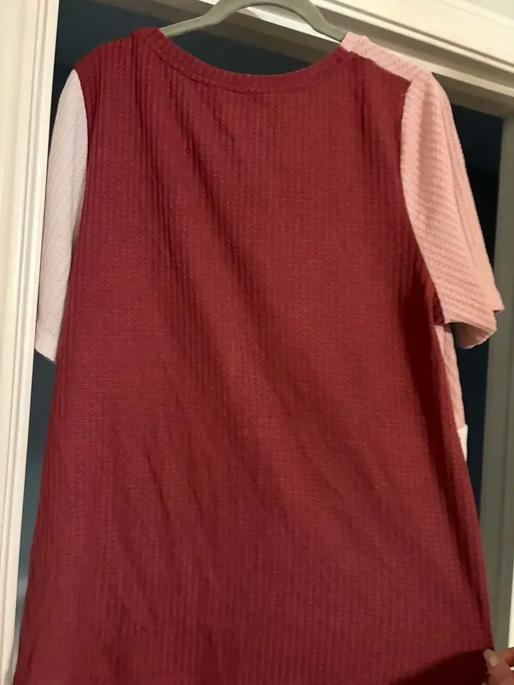BloomChic Women's Plus Size Waffle Knit Color Block V-Neck Short Sleeve Top